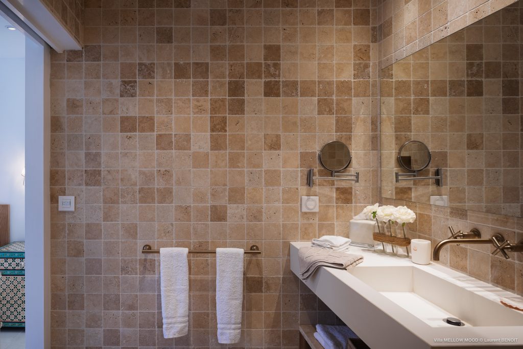 villa Mellow Mood Master Bathroom